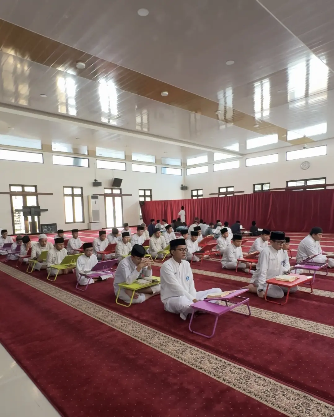 Halaqoh tahfizh Al-Qur'an